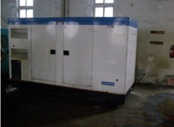 田阳康明斯150kw大型柴油二手发电机组
